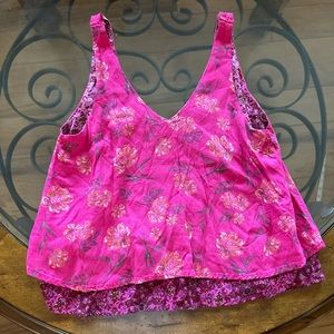 Hollister pink tiered shirt SZ XS